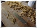 Hjemmelavet pasta med hakket lgkarse og brndenlde